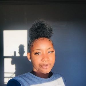 Meet your Posher, Angie